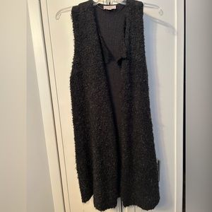 EUC Loft Petite Vest. Dark gray very fuzzy and cute!
